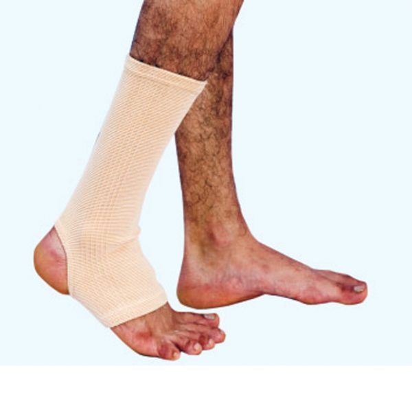 Hinged Knee Support Metallic – F006